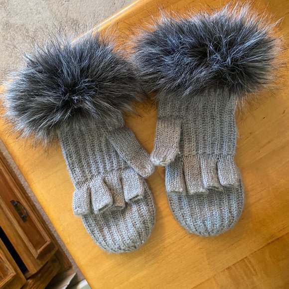 Kate Spade Knit Gray Wool Blend Convertible Fingerless Gloves W/ Faux Fur Trim - Picture 2 of 5